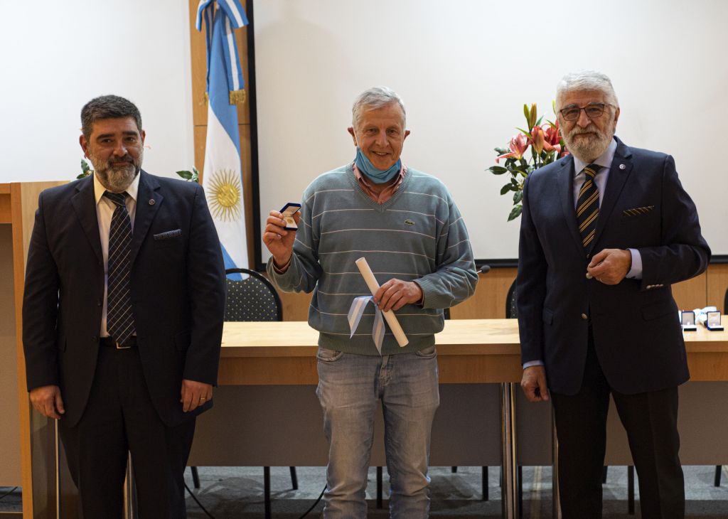 Entrega de Menciones Especiales y Pase a Vitalicios - 2020 y 2021