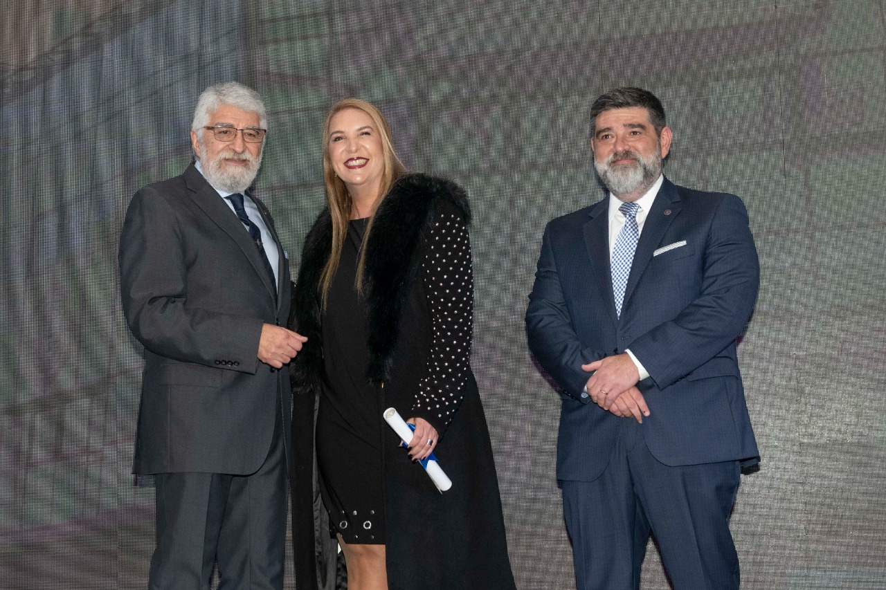 Entrega de Distinciones a Socios Vitalicios