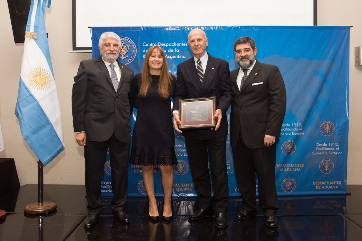 106° Aniversario - Distinción socios vitalicios